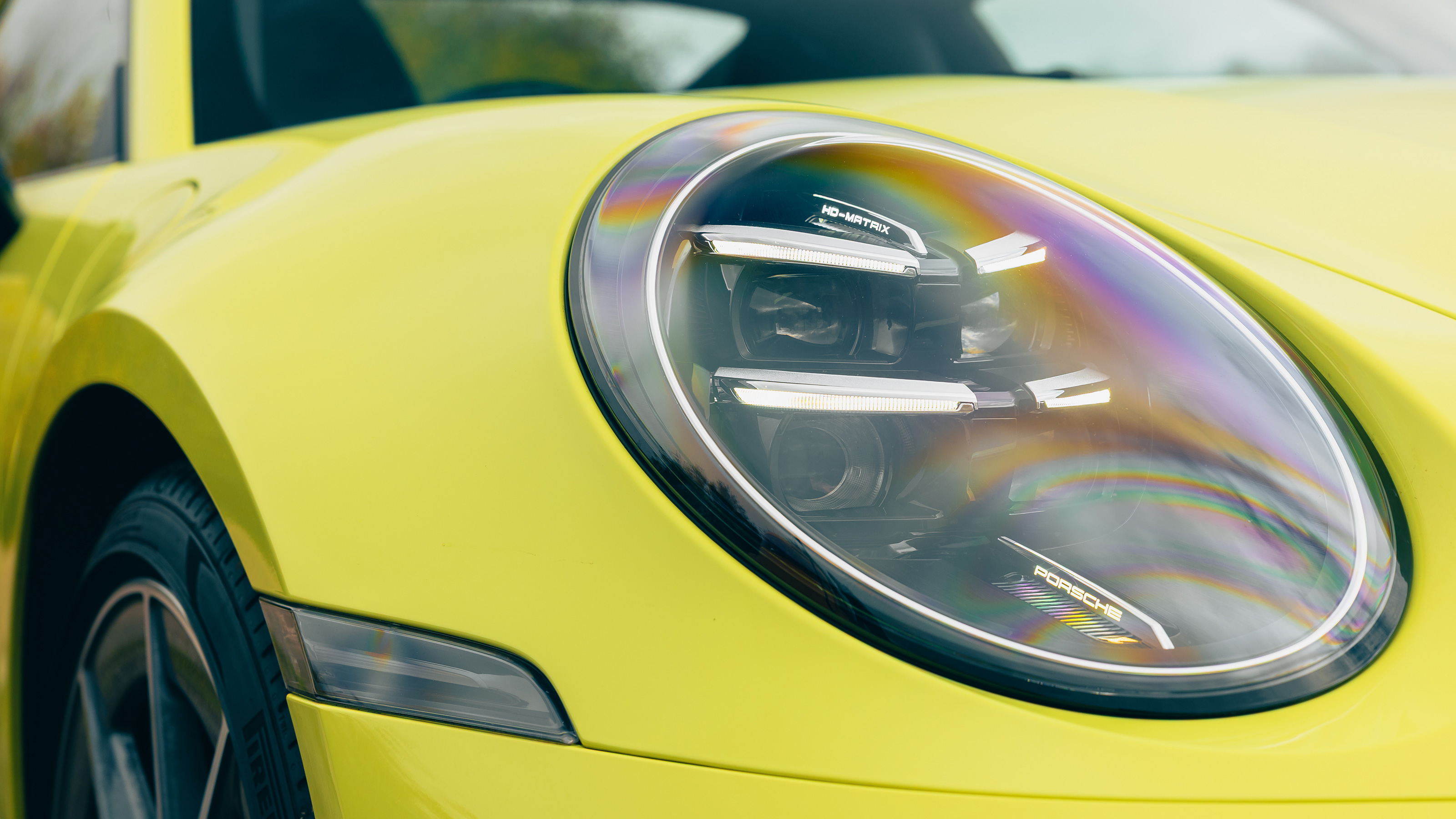 Porsche 911 Carrera T headlight