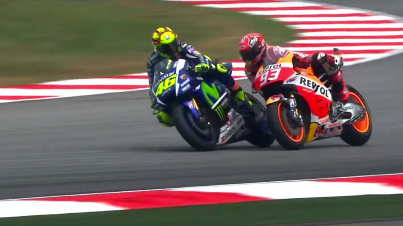 Duell moto. Rossi vs. Макс бьяджи. Rossi vs. Rossi vs.