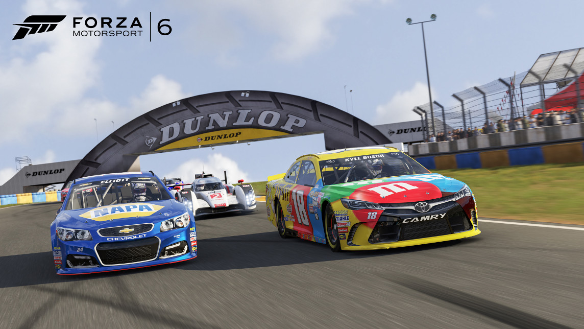 Forza Motorsport 6's NASCAR Expansion is Captain America with cars