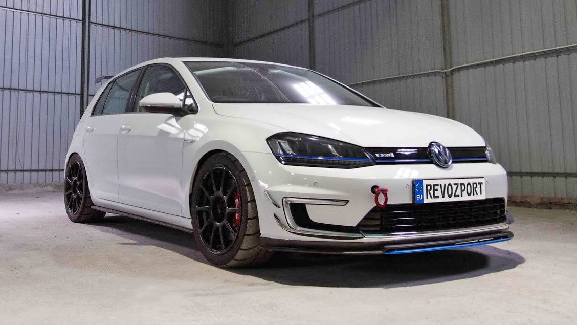 Meet the electric VW Golf racecar