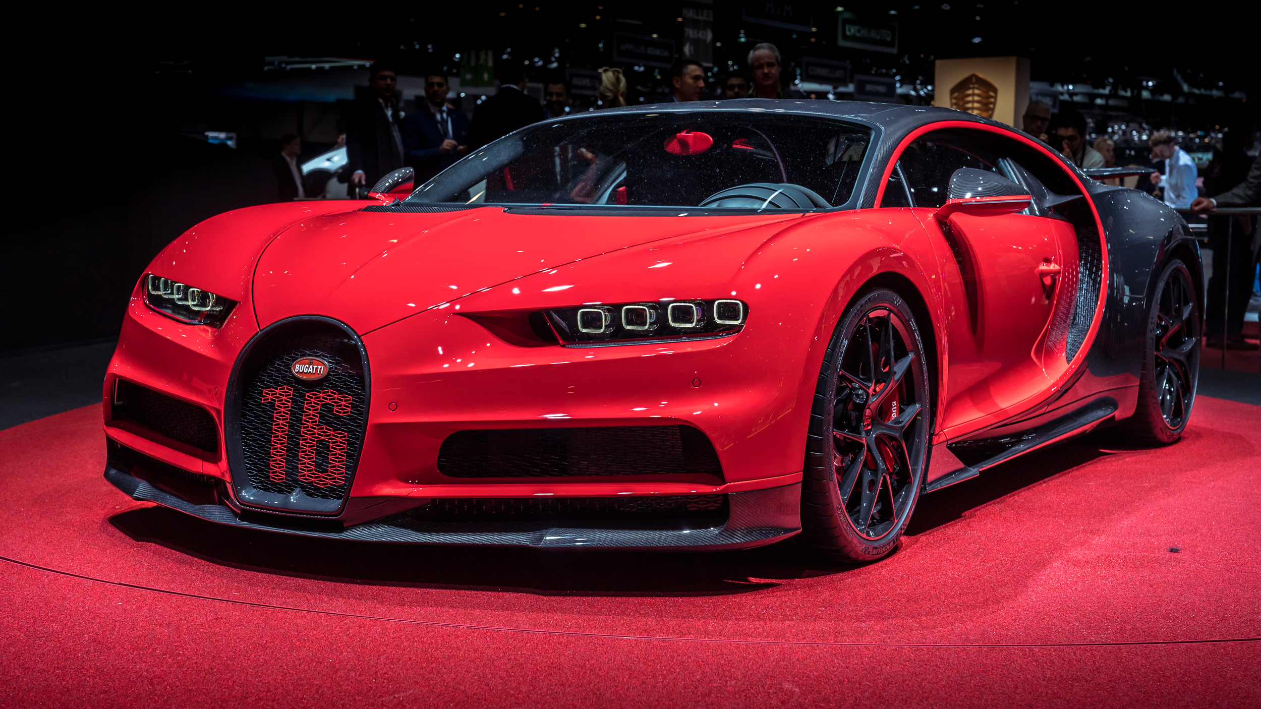 This is the track-friendly Bugatti Chiron Sport | Top Gear