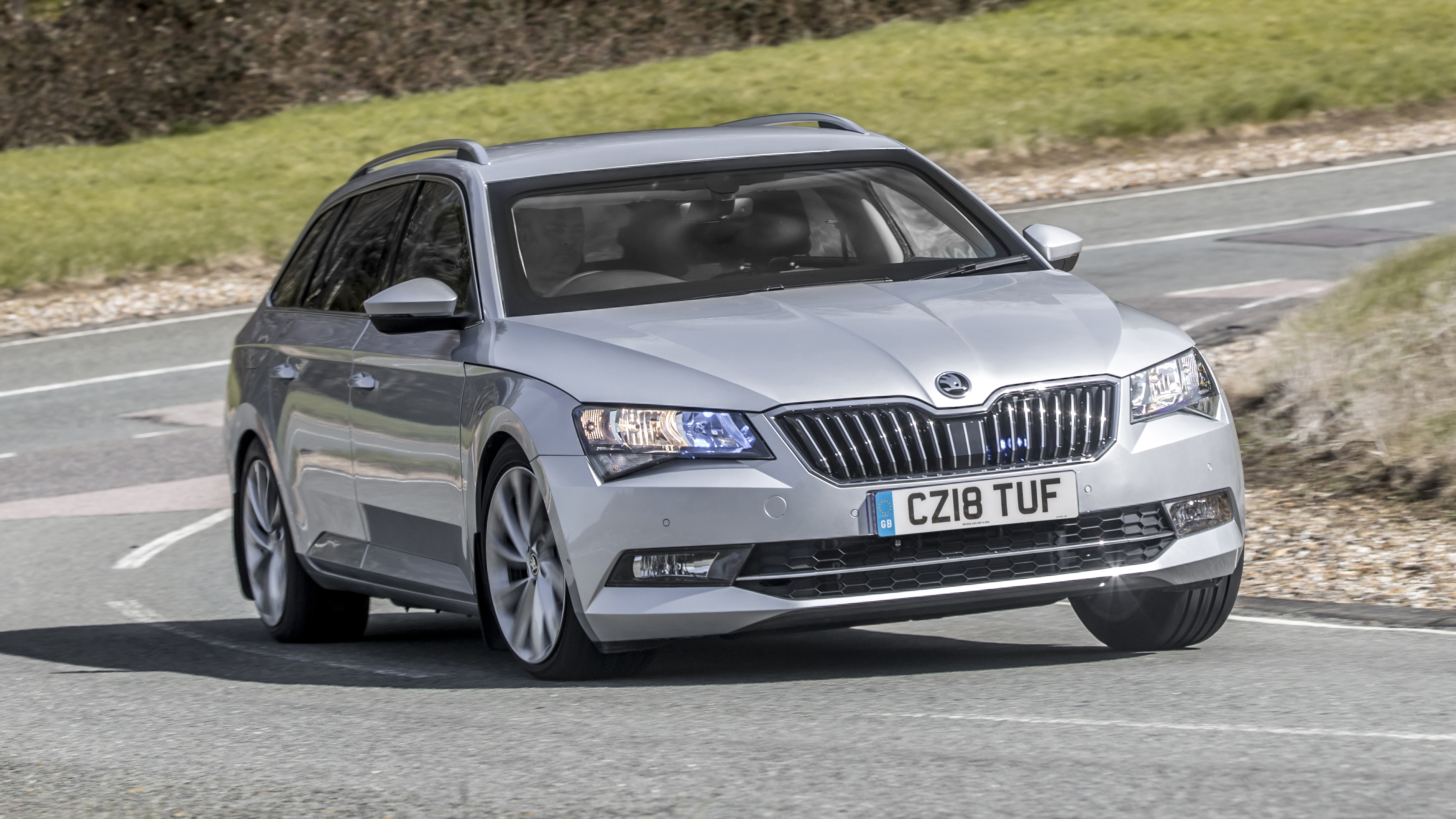skoda superb estate boot cover
