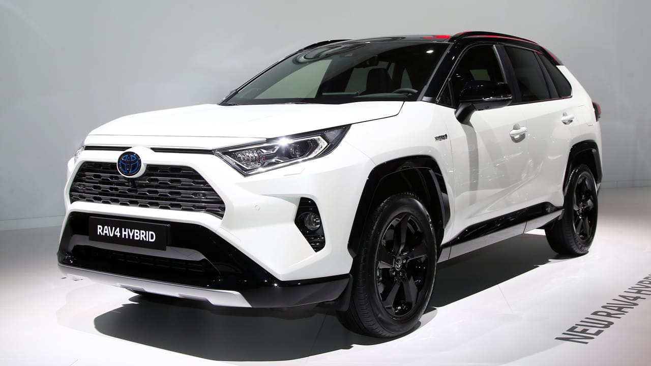 Toyota Reckons Hybrids Are Better Than Full Electric Cars Top Gear