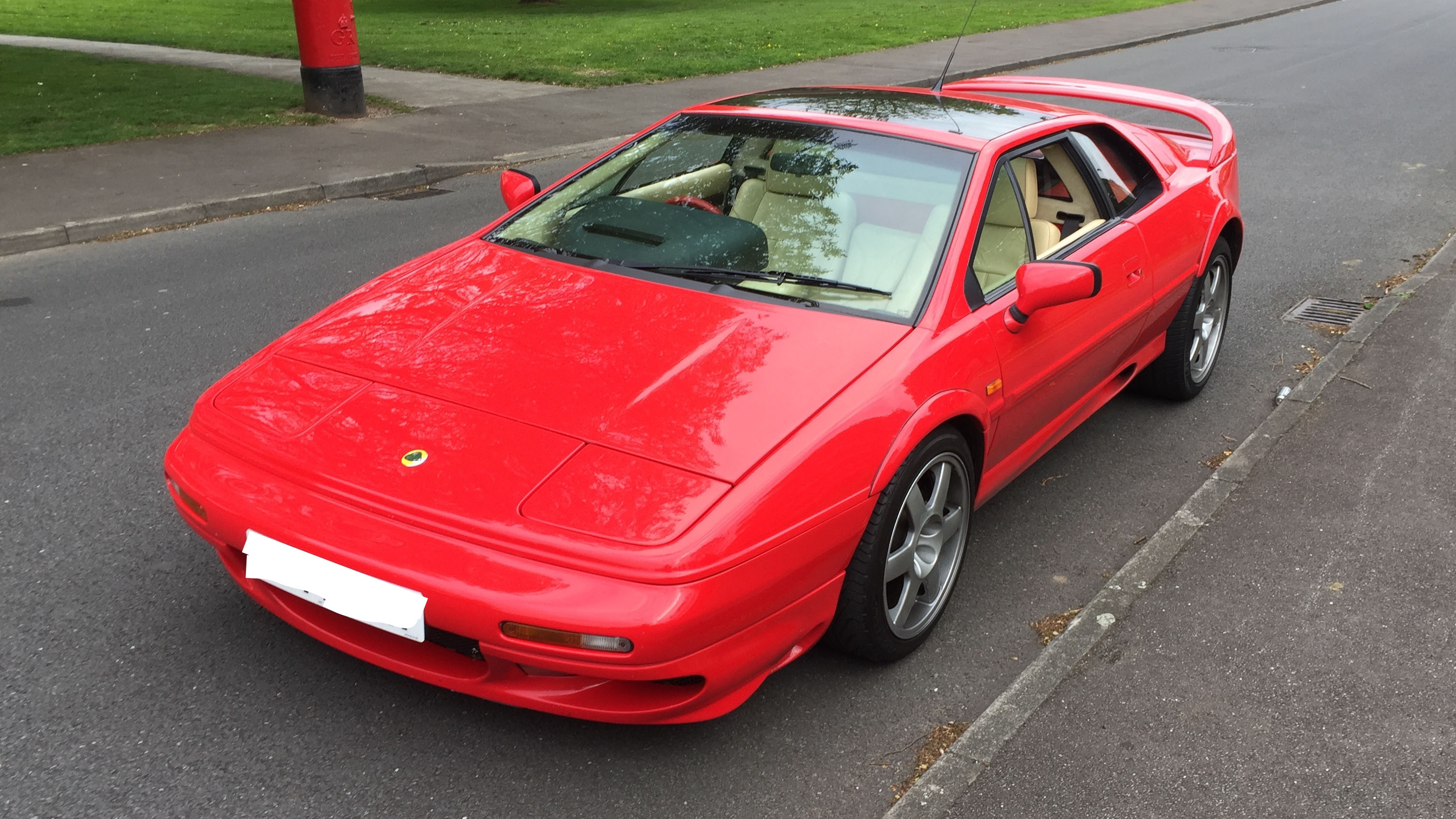 This classic 1996 Lotus Esprit V8 is up for auction Top Gear