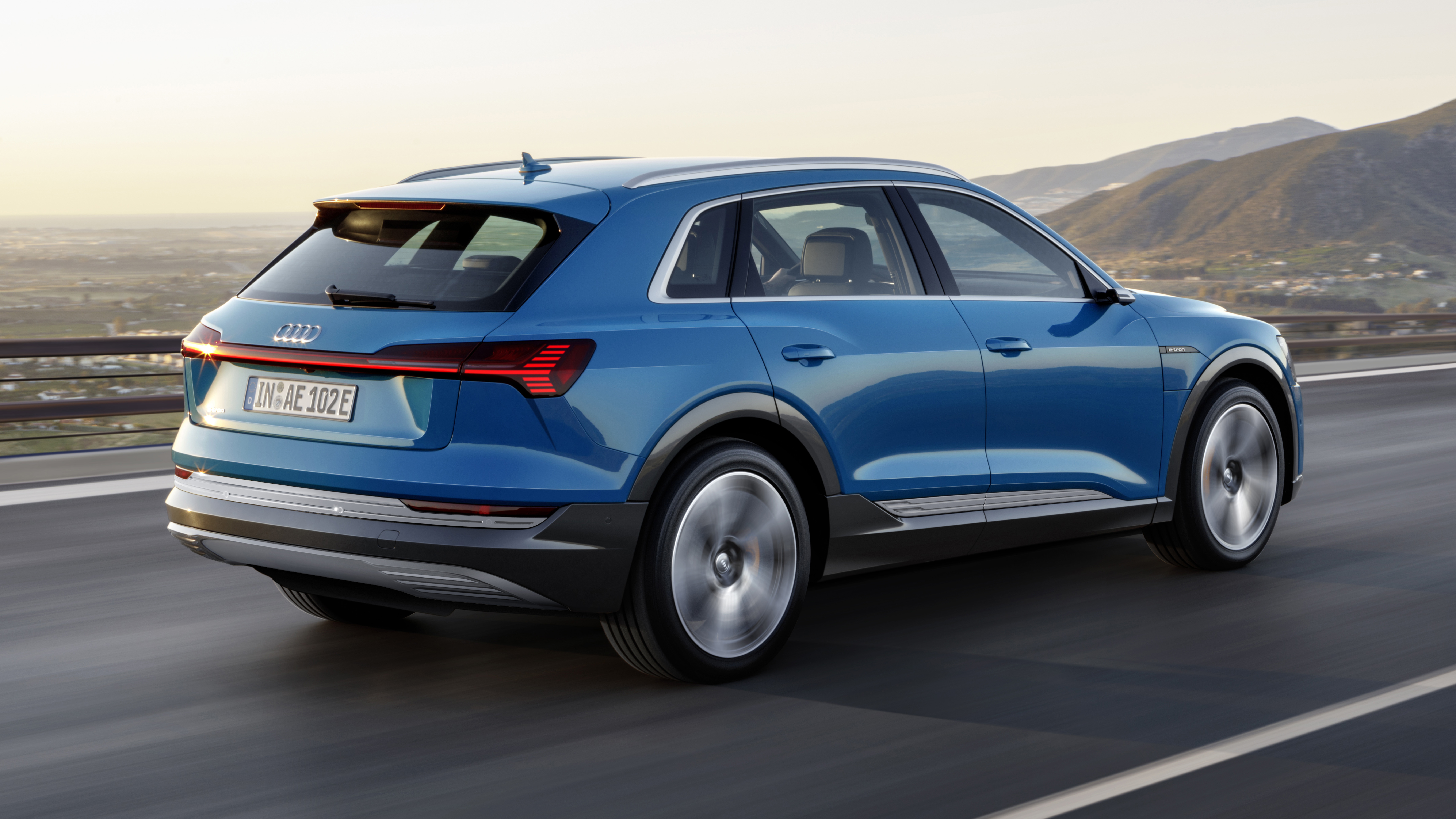 privaat bedelaar Dag Audi already working on faster, Tesla-rivalling e-tron SUV | Top Gear