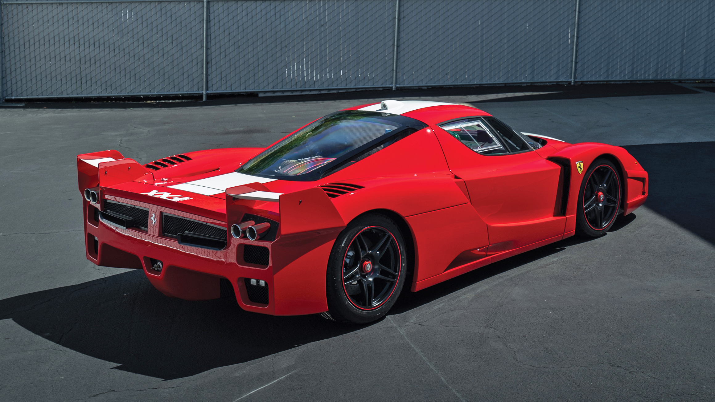 You should buy this mint Ferrari FXX at auction | Top Gear