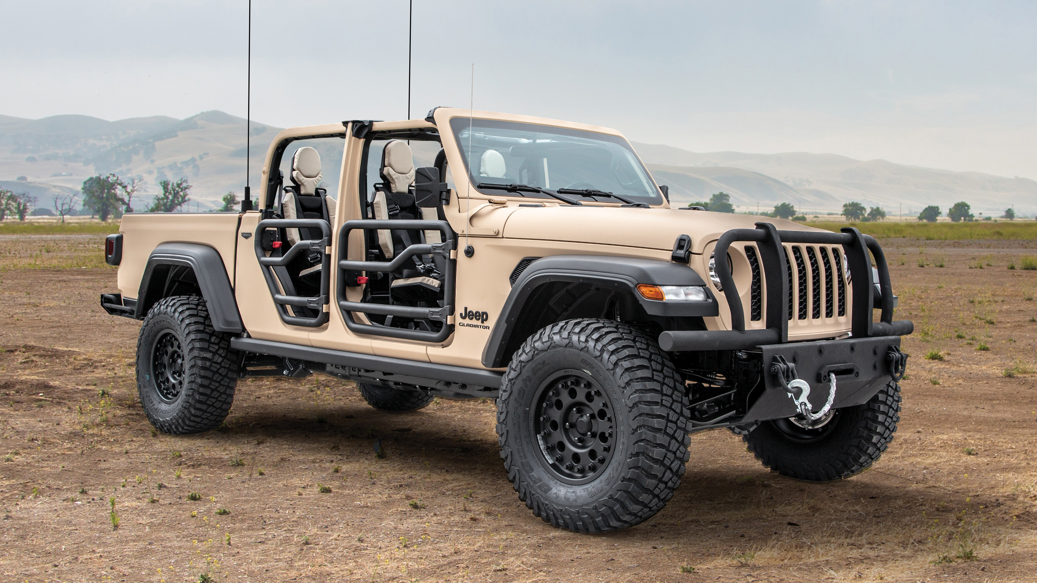 This is Jeep's new military-spec Gladiator | Top Gear