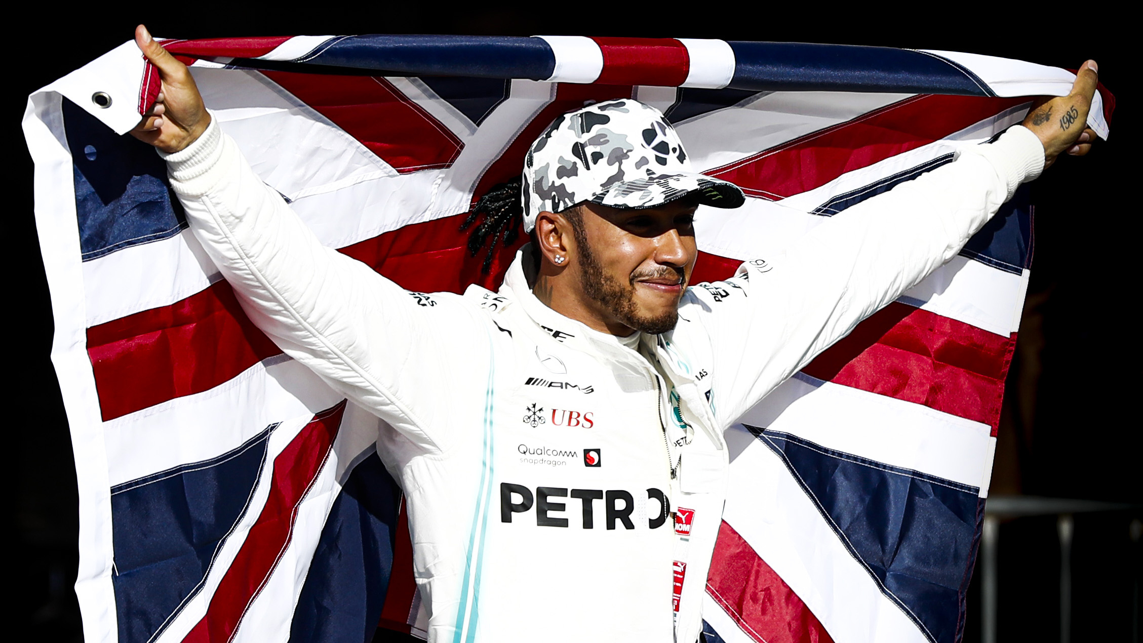 Lewis Hamilton wins sixth F1 World Championship at United States Grand Prix  - BBC Sport