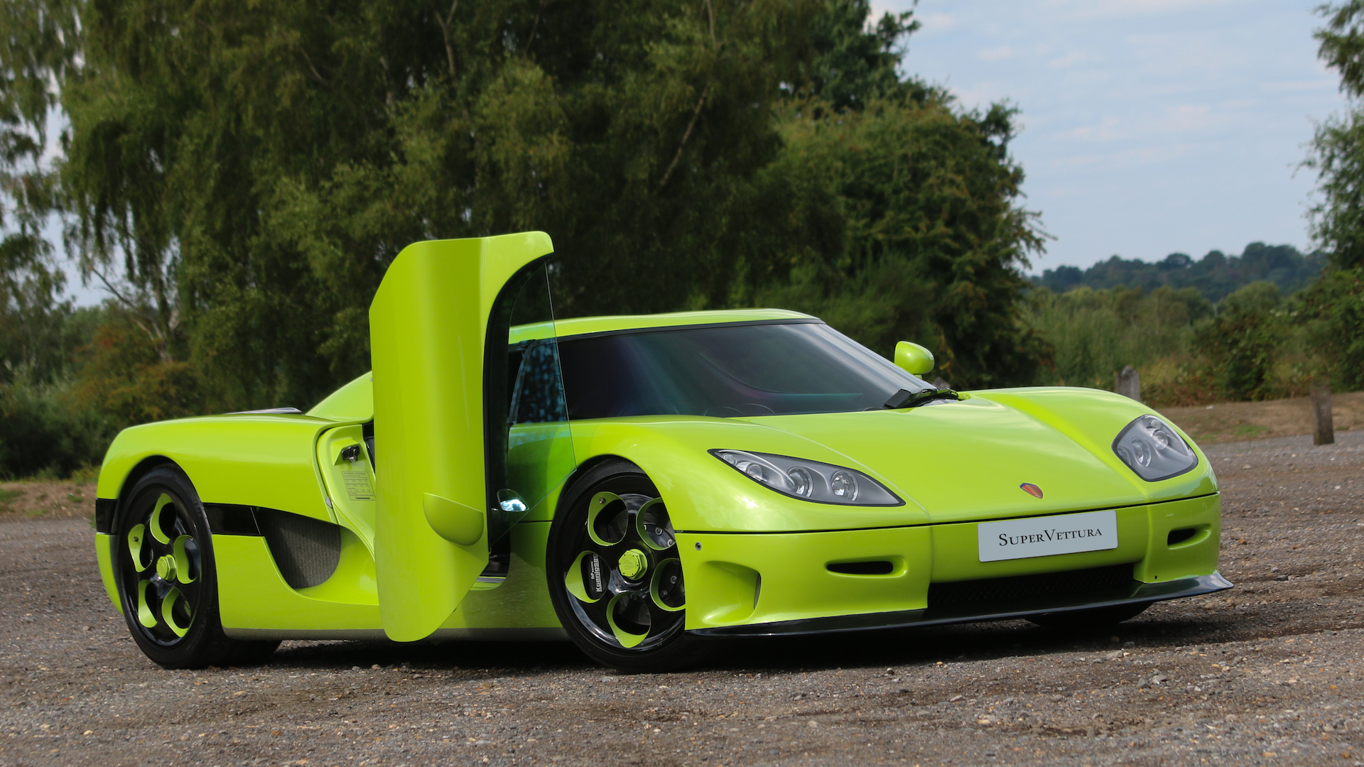 Classified of the week: one-off 'Racing Green' Koenigsegg CCR | Top Gear, image size:1920x1080