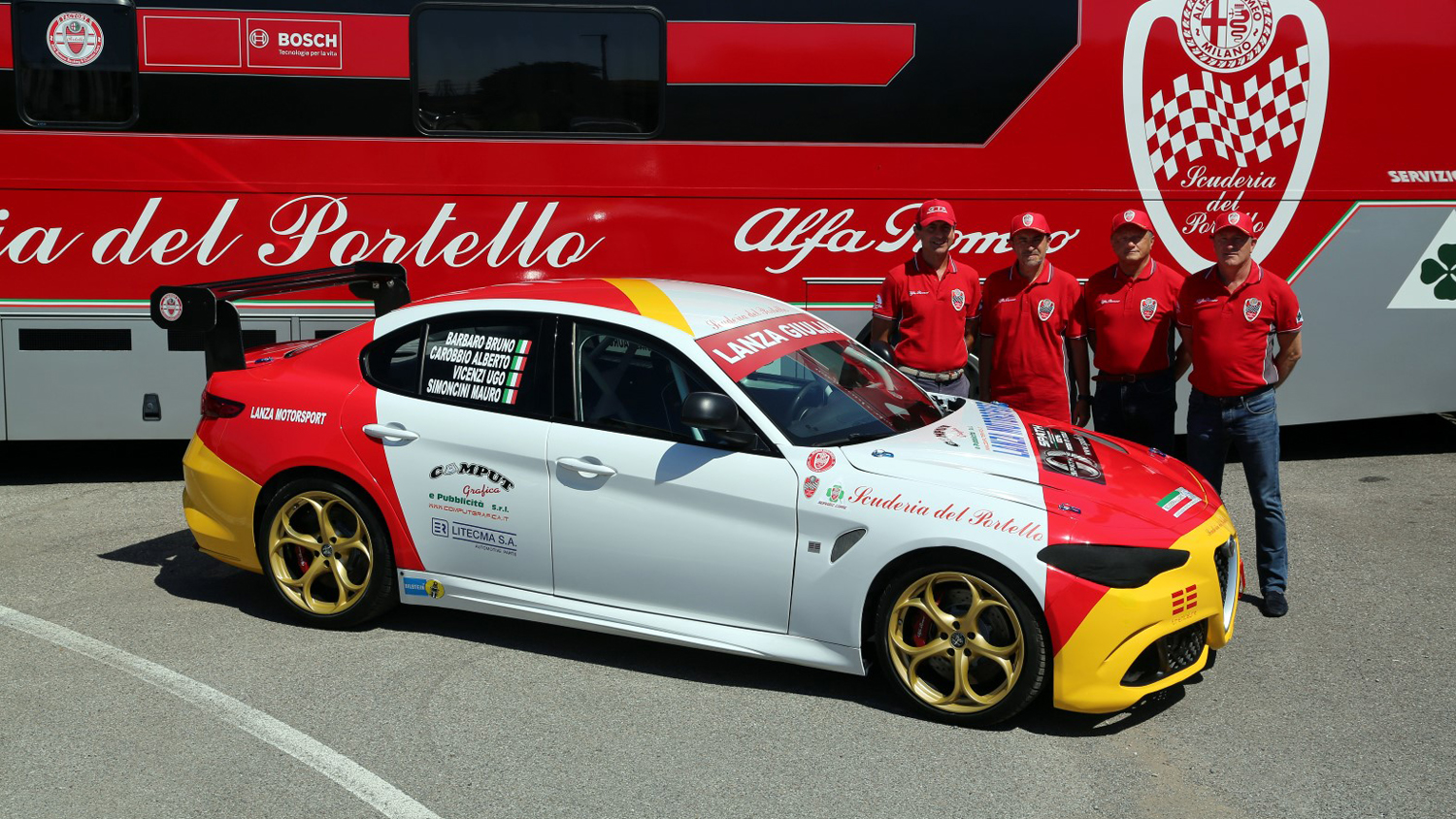 This glorious Alfa Giulia touring car is ready for the Ring Top Gear