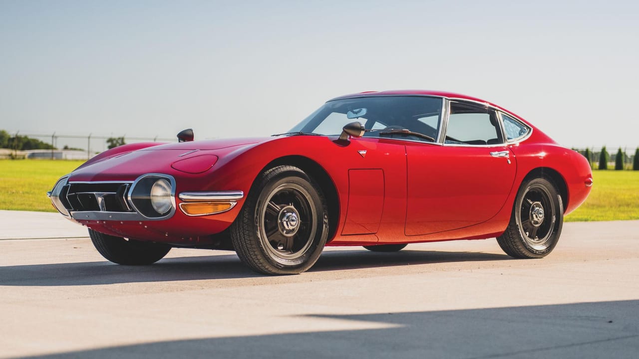 This gorgeous Toyota 2000GT just cost someone £700,000 | Top Gear