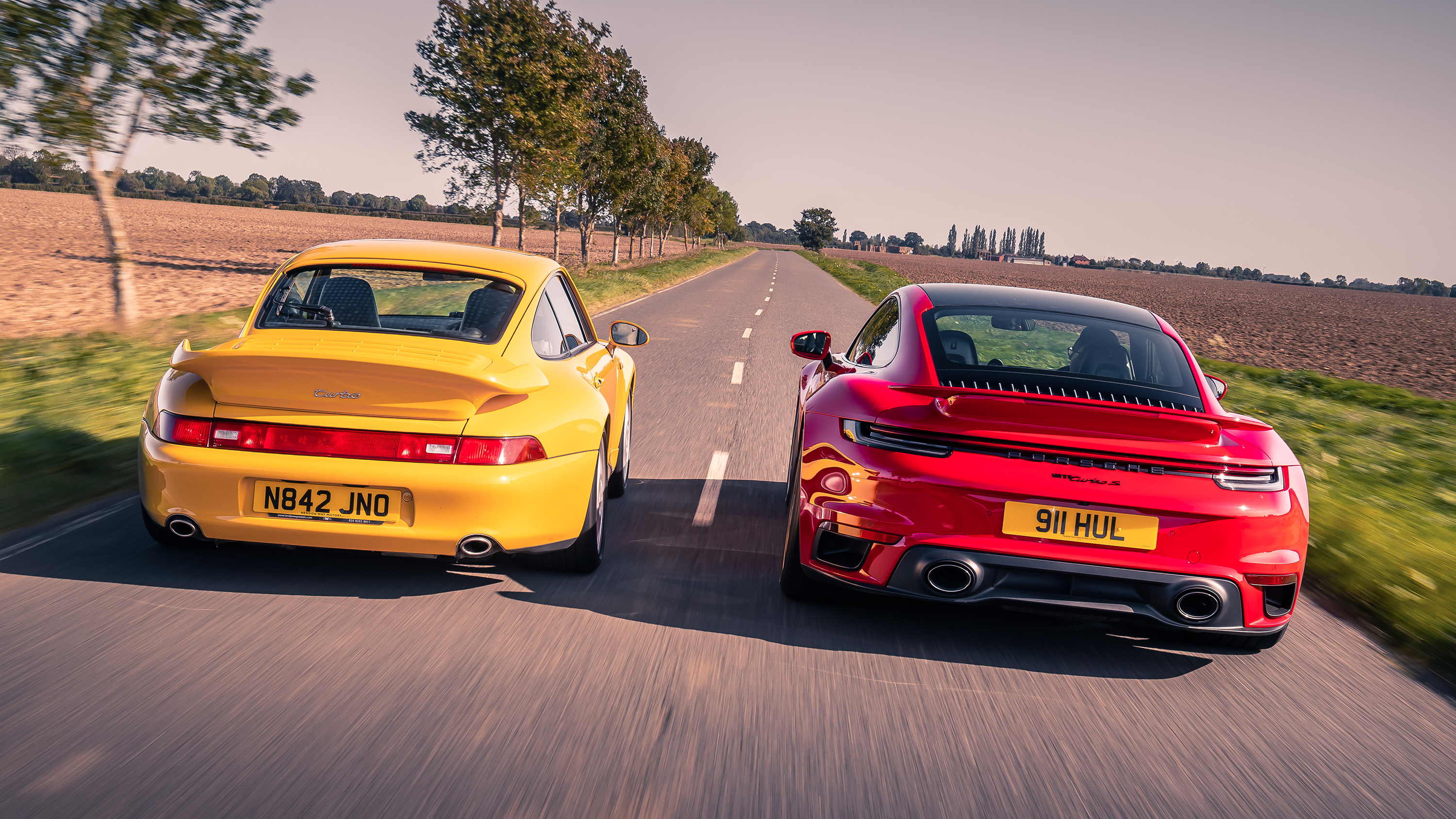 Progress report: Porsche 993 Turbo vs 992 Turbo S | Top Gear