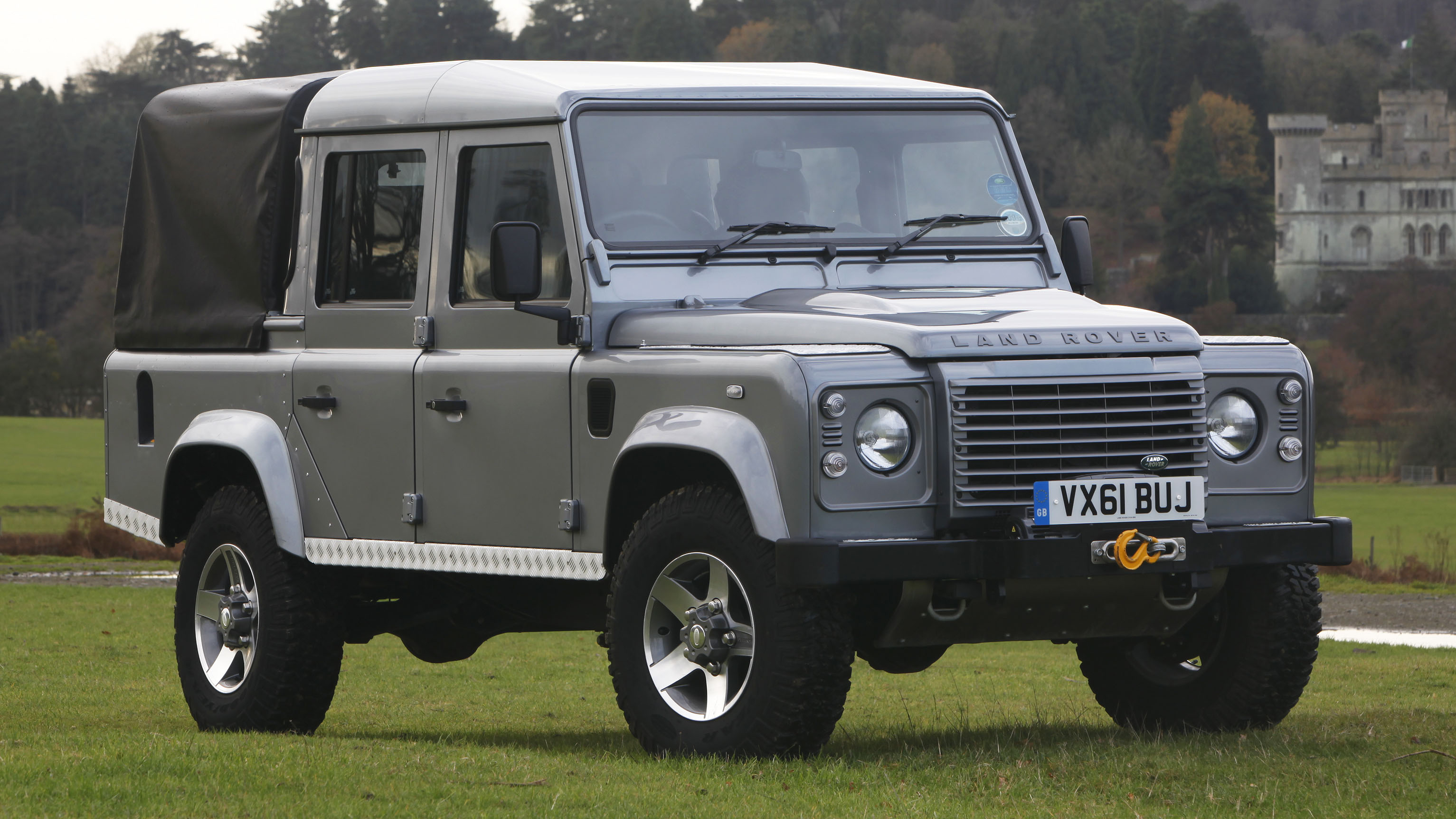 Bondgenoot Springen vochtigheid The Land Rover Defender pickup could make a comeback | Top Gear