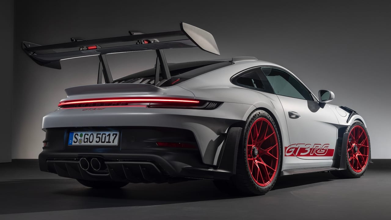 This is the new Porsche 911 GT3 RS and it's pretty much a race car now