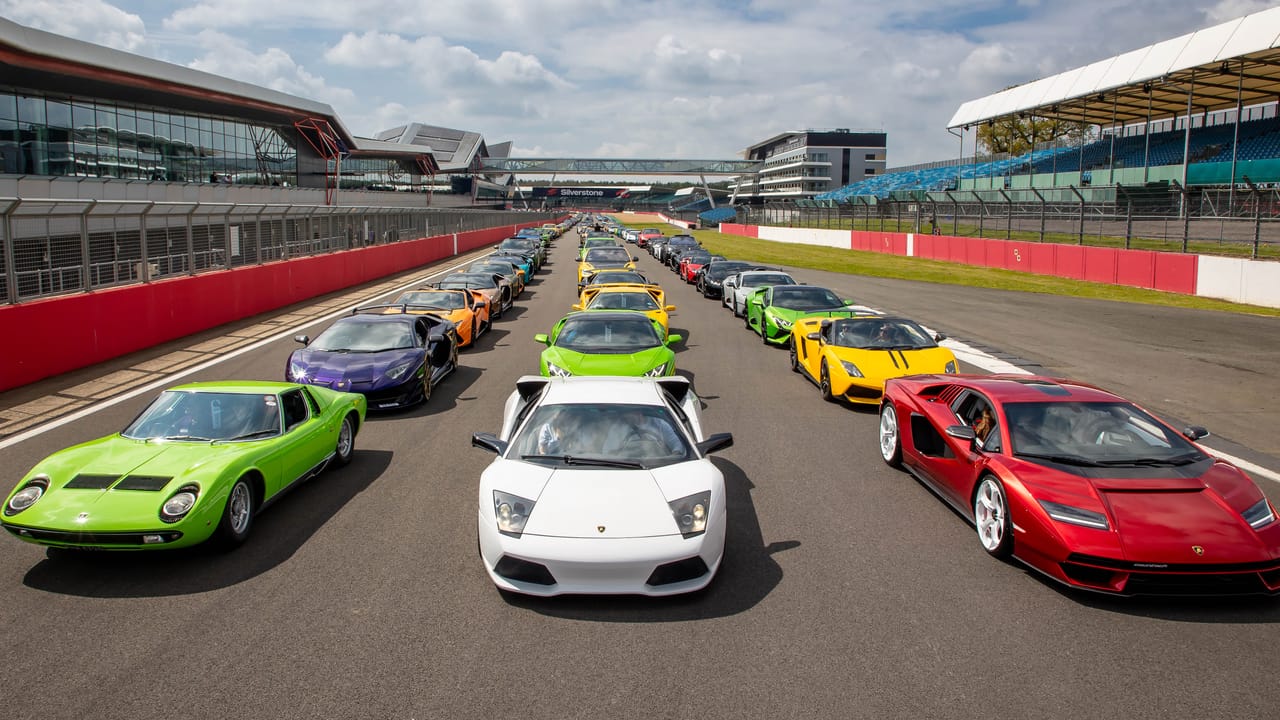 Lamborghini broke a record for the most Lamborghinis on track at one ...