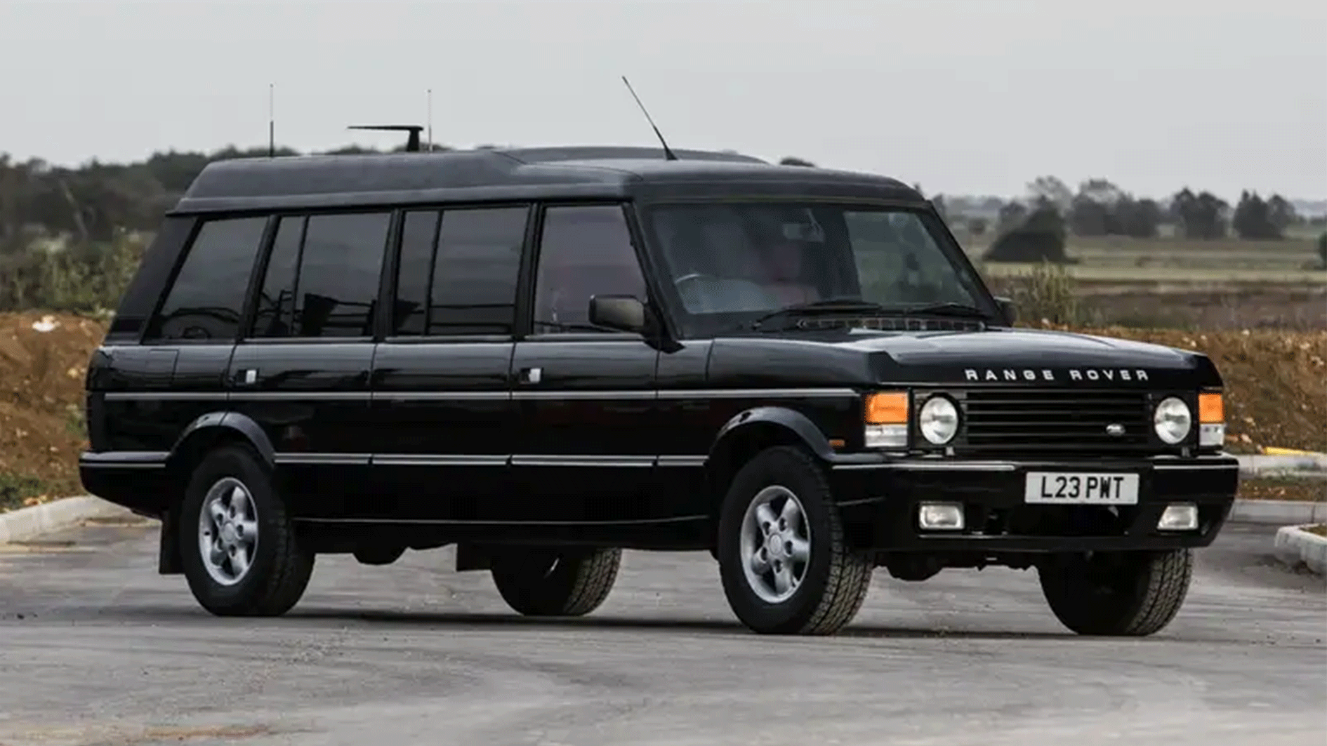 A Sultan of Brunei-commissioned Range Rover Limo has come up for sale ...