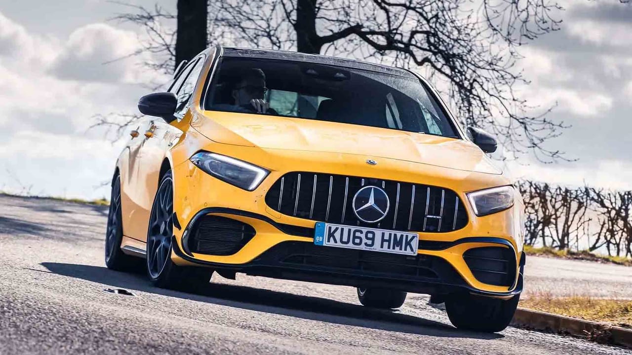 Mercedes A45 vs RSQ3