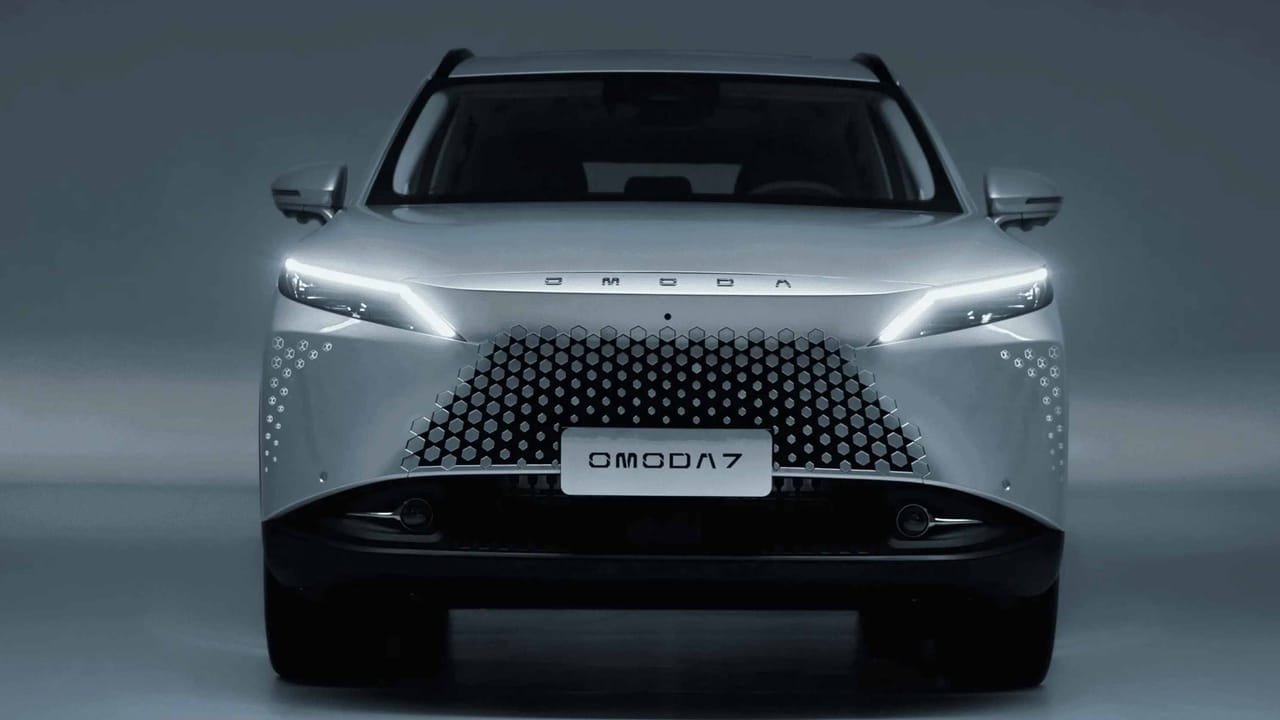 Omoda 7 Hybrid SUV