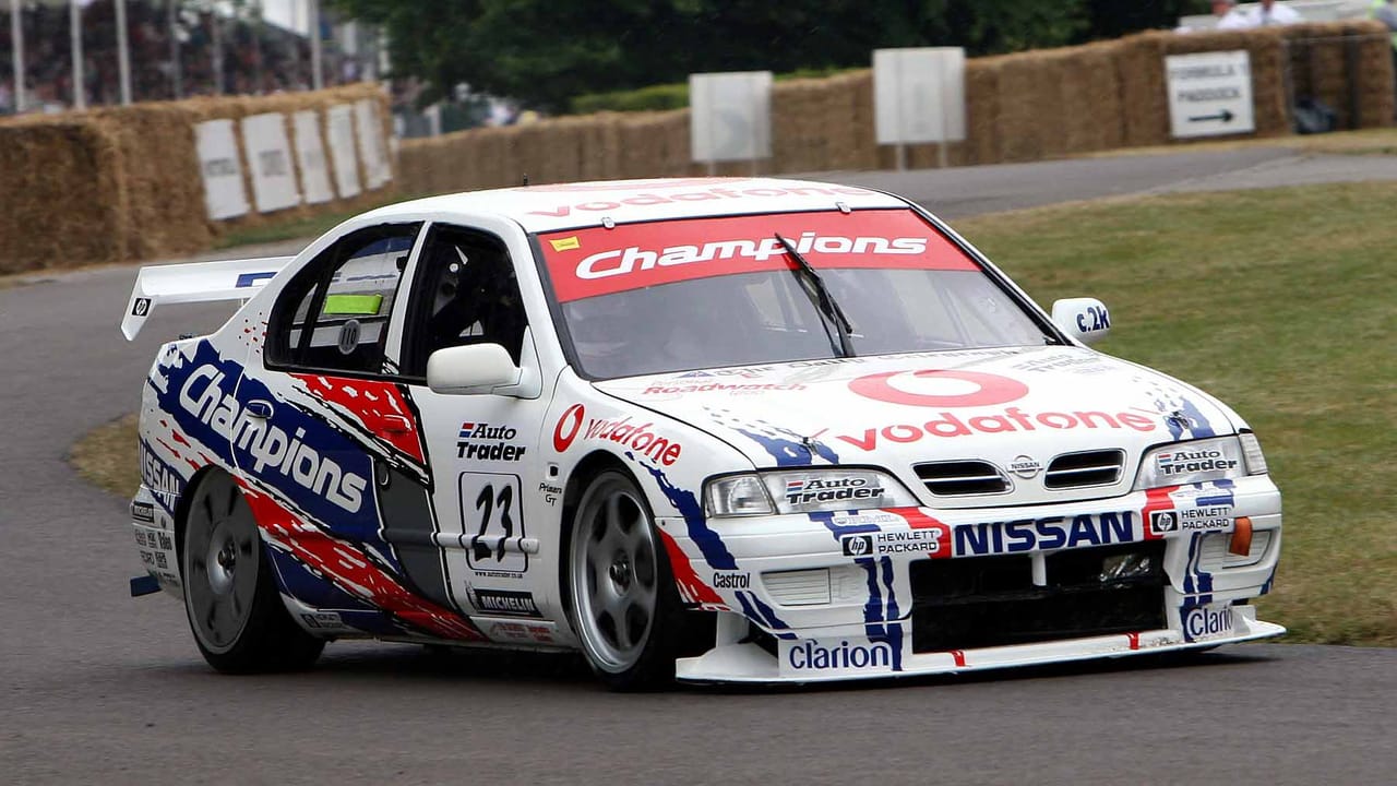 Nissan Primera 1999 BTCC Championship winner