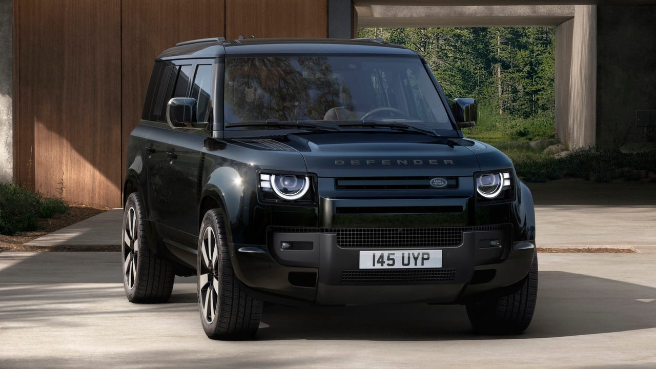 New Land Rover Defender with updated headlights and larger screen
