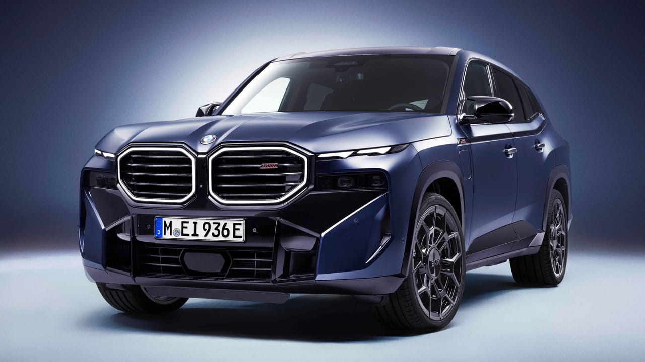 BMW XM Car Image