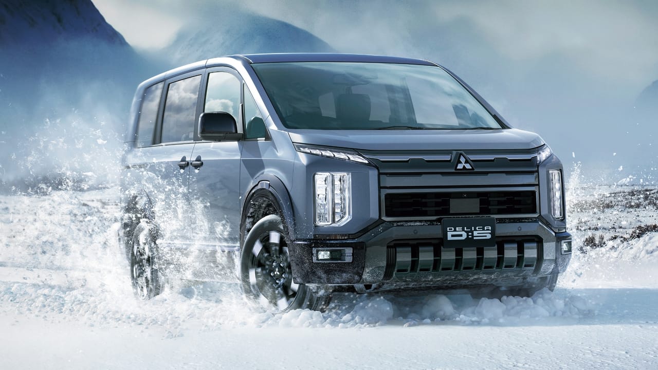 2025 Mitsubishi Delica all-wheel drive minivan