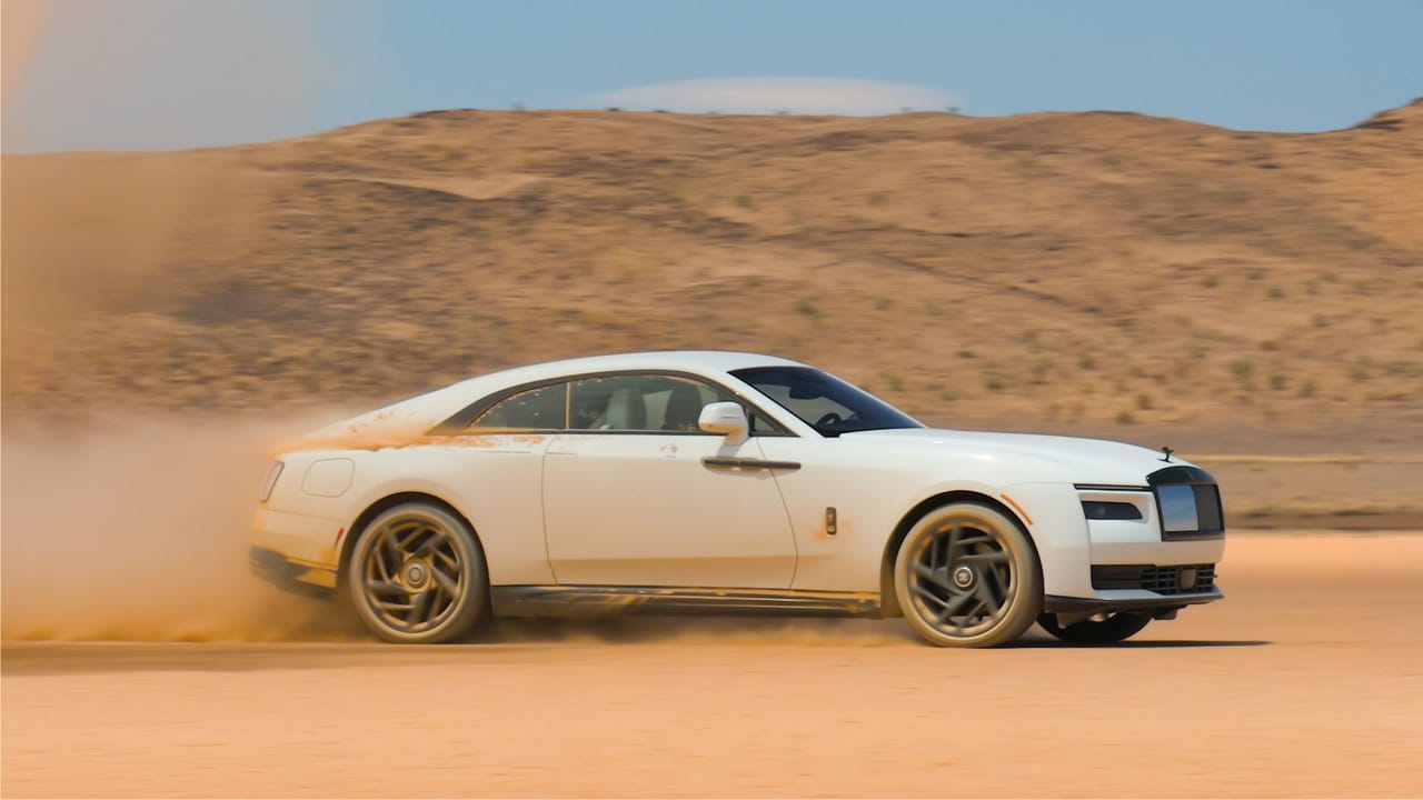 Cleaning a Rolls-Royce Spectre Black Badge