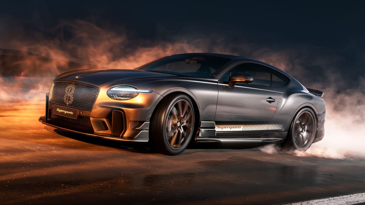 新しい 657bhp 後輪駆動ベントレー スーパースポーツの Crikey は、*0.5 トン* 軽量化された非ハイブリッド V8 エンジンです