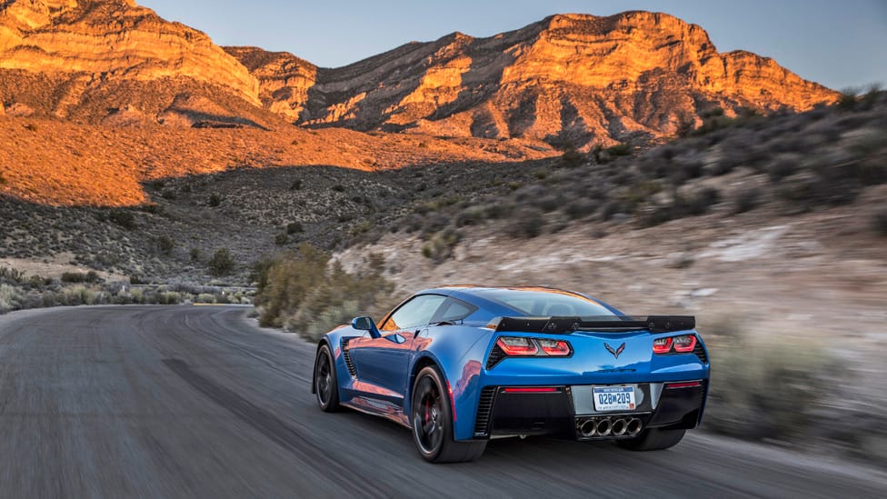 2016-chevrolet-corvettez06-043.jpg