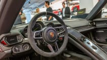 porsche-3.jpg