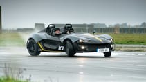 zenos_e10_r_all-04.jpg