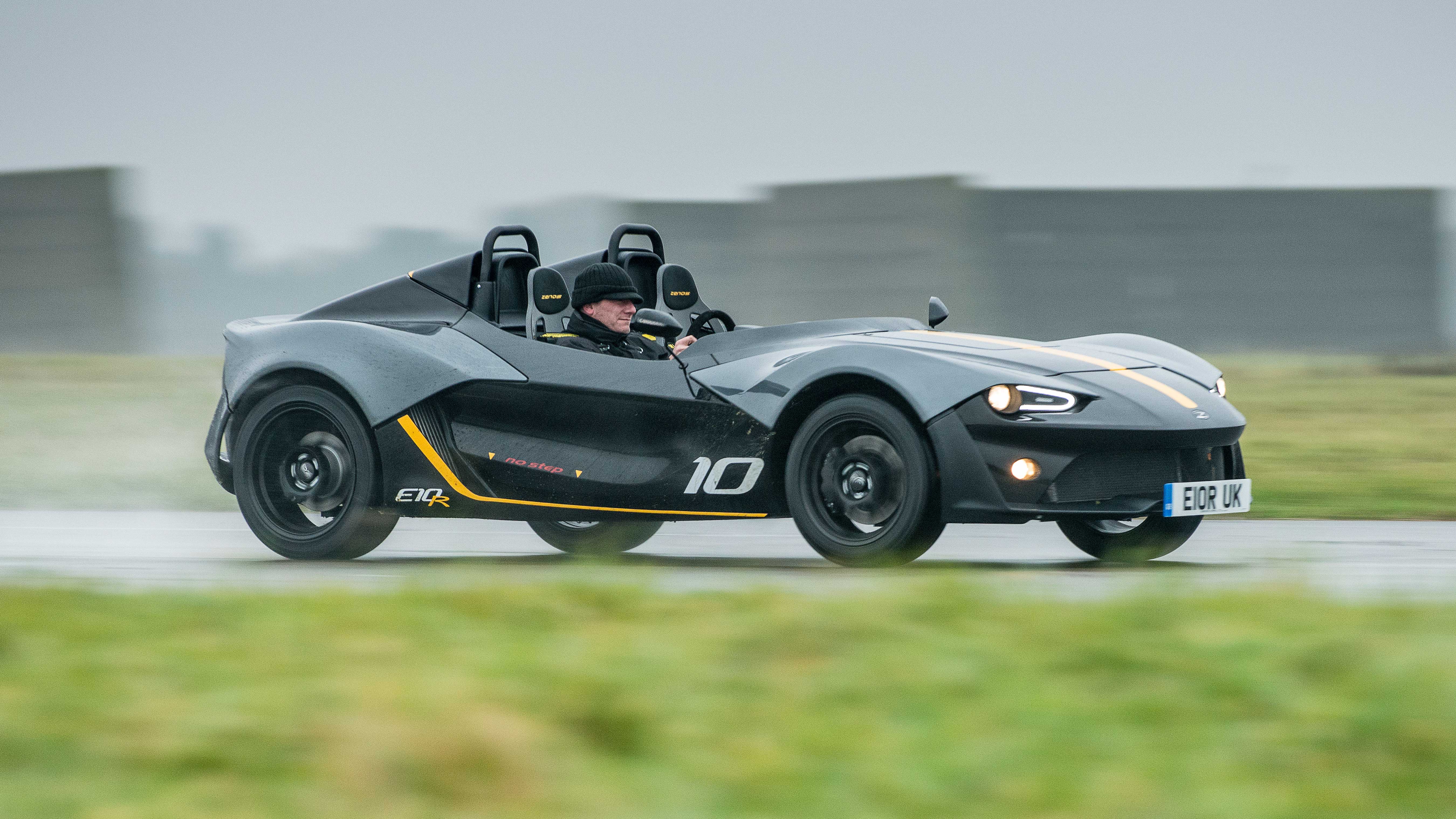 zenos_e10_r_all-07.jpg