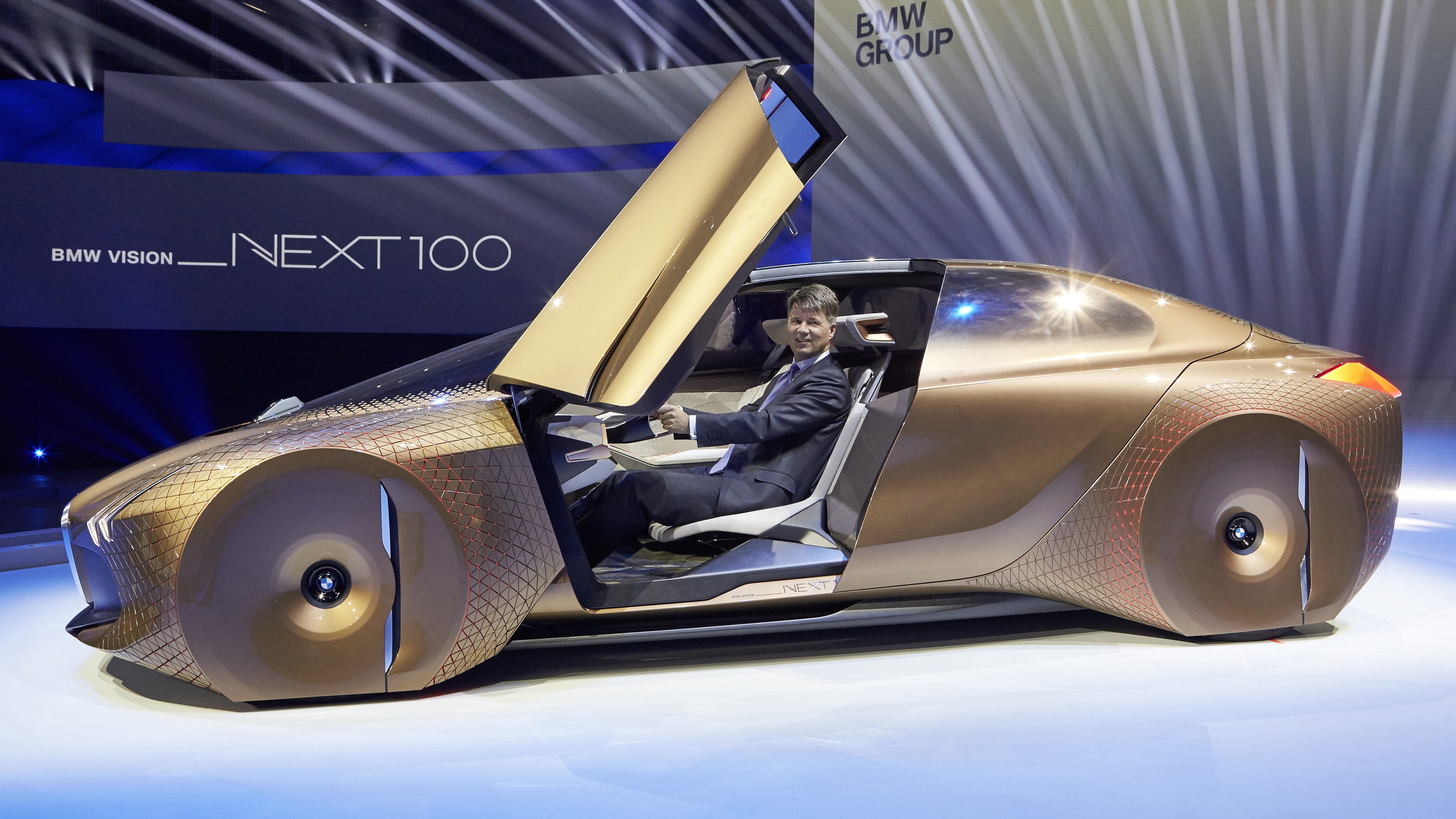 bmw vision next 100 2019