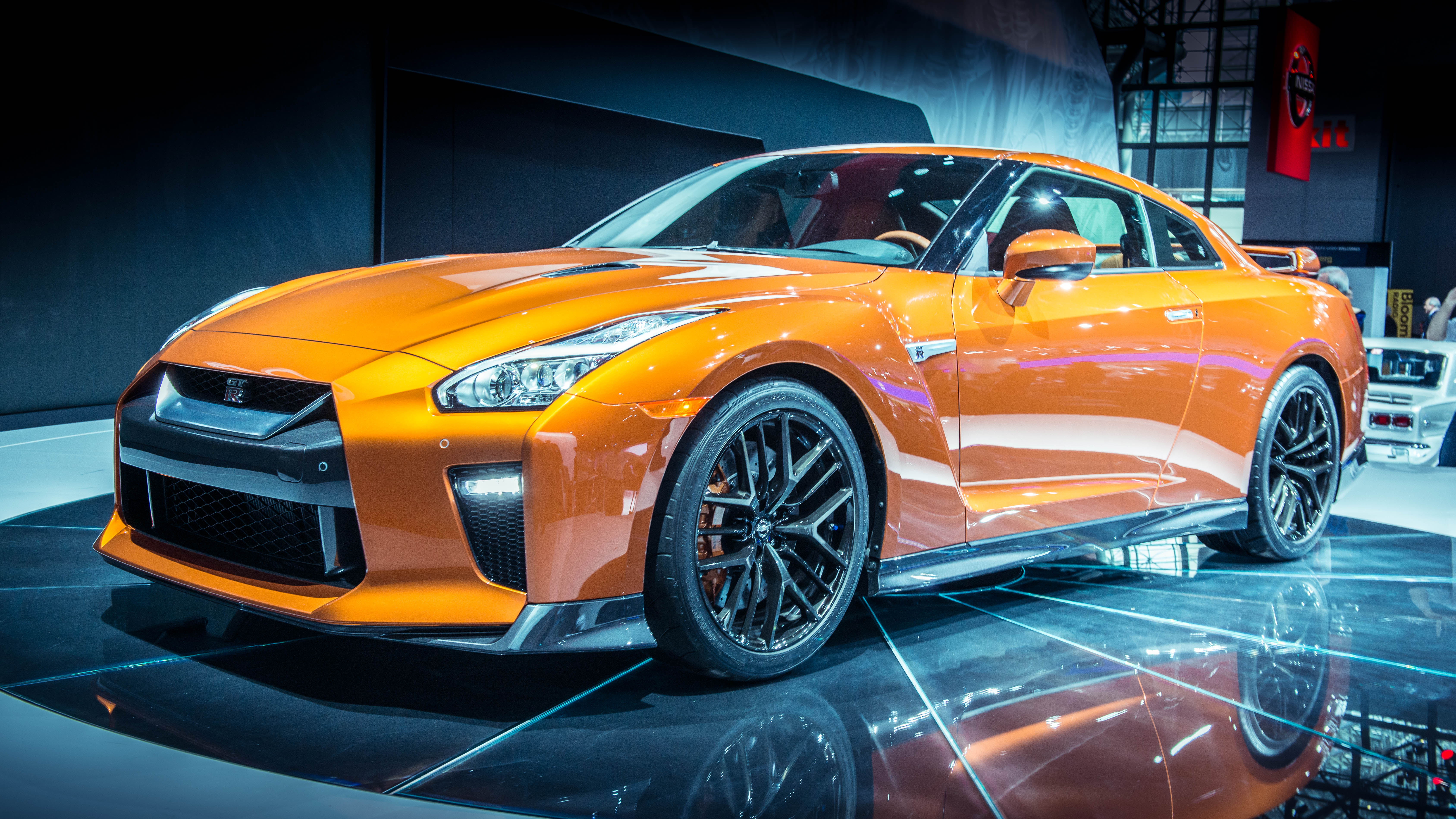 Логотип gtr nissan