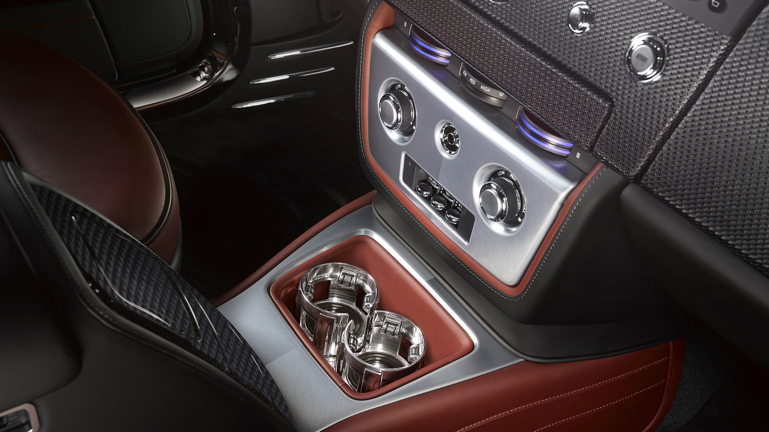 rr_zenith_int_shot_22_v7.jpg