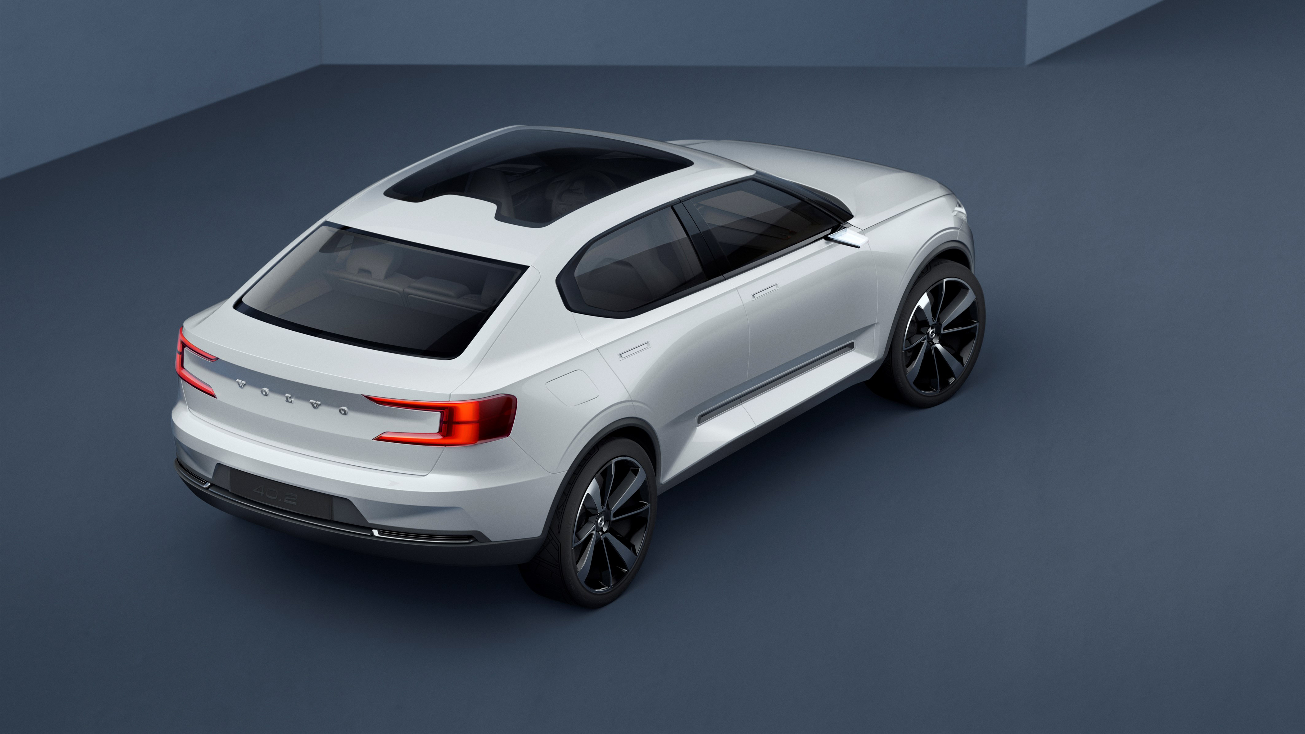 190952_volvo_concept_40_2_rear_quarter_high.jpg