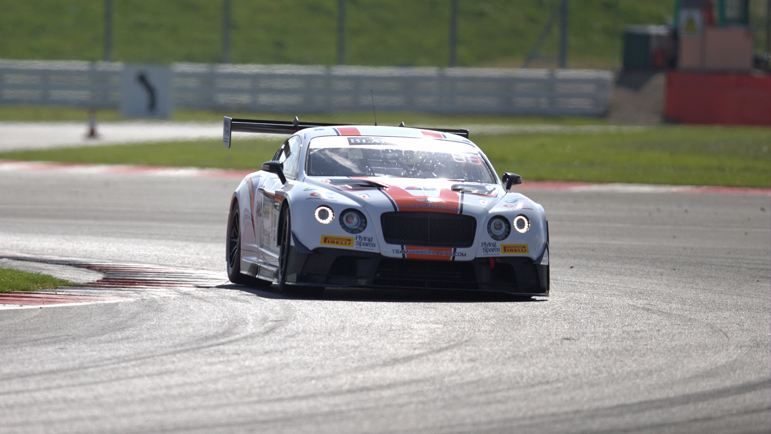 blancpain_endurance_series_-_car_30-2.jpg