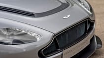 vantage_gt12_roadster_07.jpg