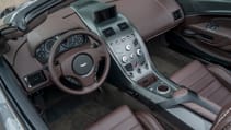 vantage_gt12_roadster_12.jpg