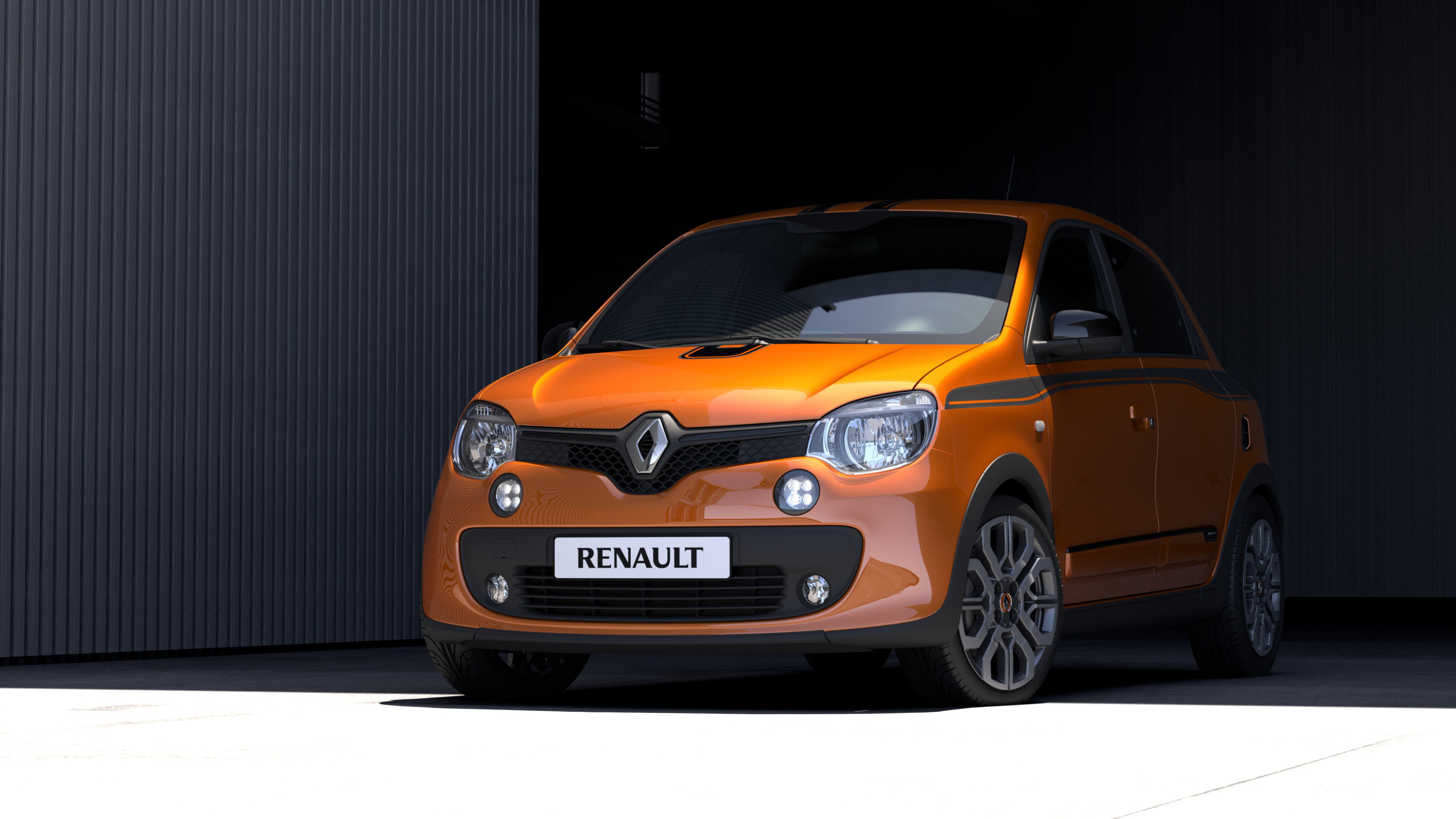 embargo_6th_june_2016_14h00_twingo_gt_15.jpg