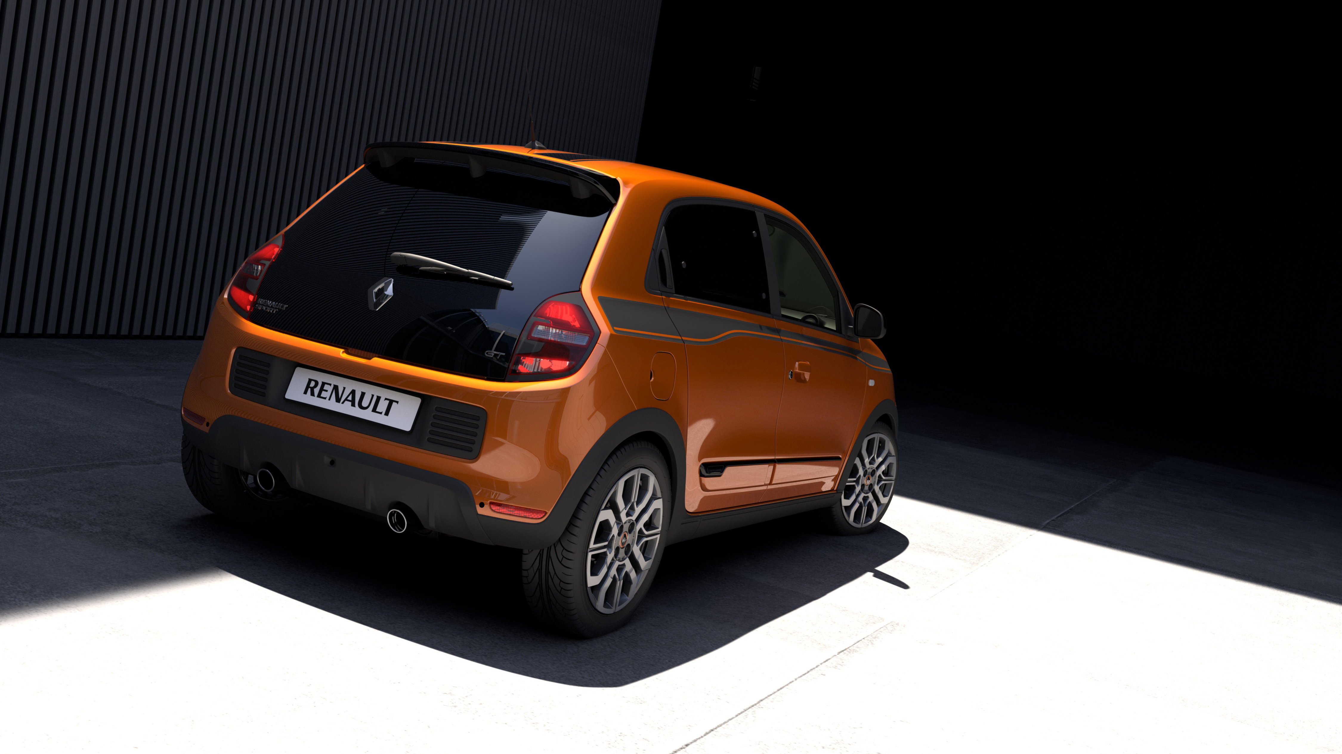 embargo_6th_june_2016_14h00_twingo_gt_4.jpg
