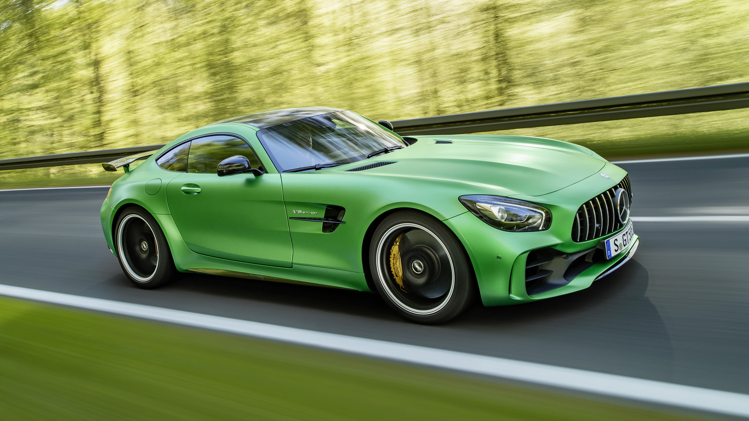 It S The 577bhp Mad As A Badger Mercedes Amg Gt R Top Gear