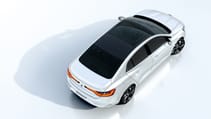 the_megane_family_is_extended_with_the_arrival_of_all-_new_megane_grand_coupe_embargo_09h00_uk_120716_5.jpg