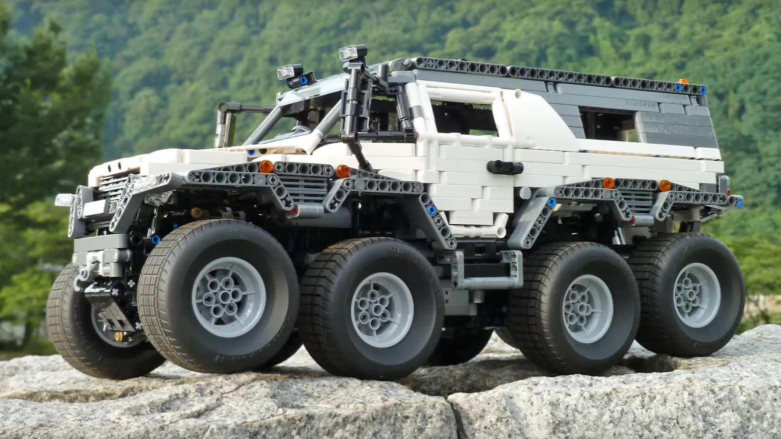 8x8 lego technic avtoros shaman sales with sbrick