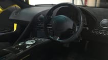 lamborghini_murcielago_sv_-_cockpit.jpg