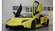 lamborghini_murcielago_sv_-_three_quarter_front_open.jpg