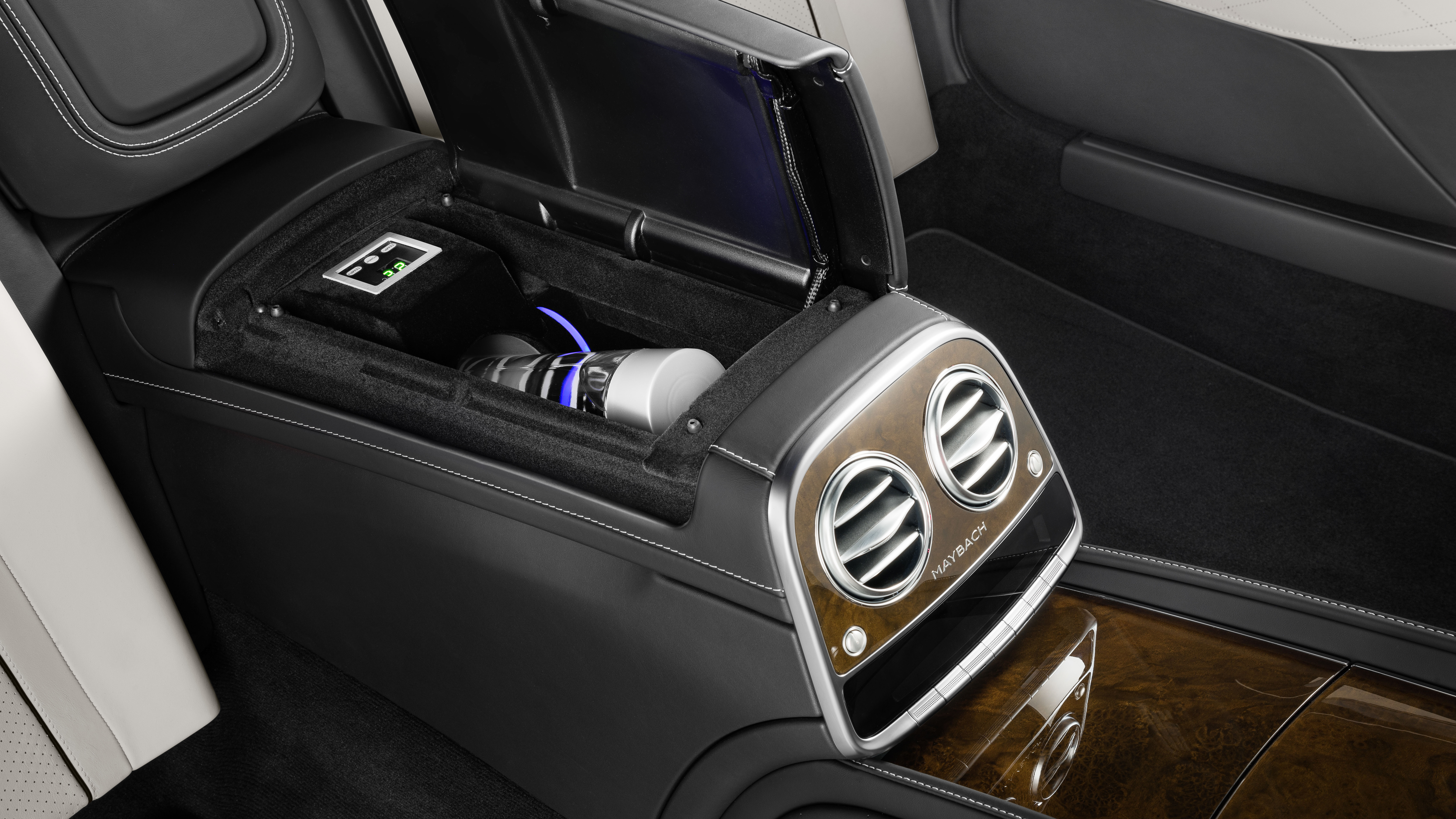 Mercedes Maybach Pullman V12 Price In India Mercedes Maybach Pullman V12 Price In India