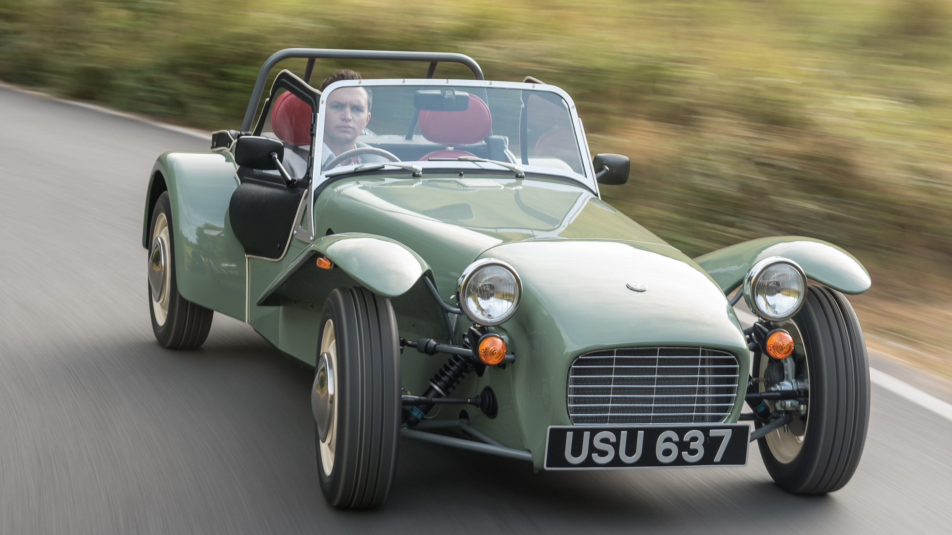 caterham_seven_sprint_4.jpg