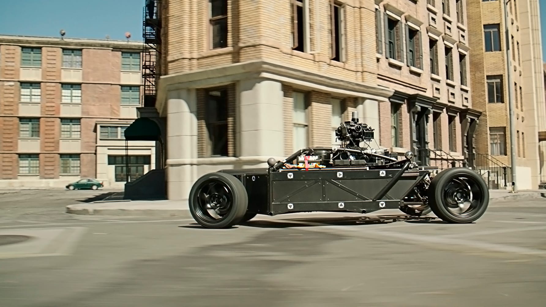 Exclusive video: meet the Blackbird, a rig that transforms into any car ...
