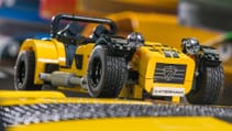 lego_caterham_620r_4.jpg